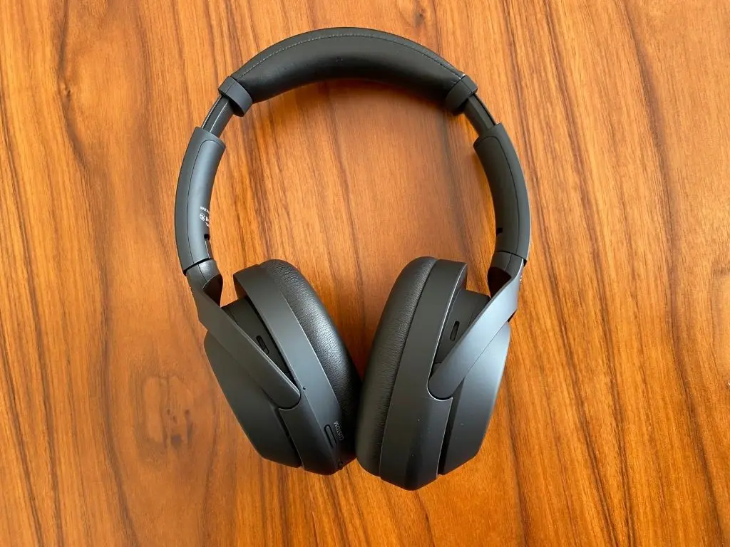 Sony WH-1000XM4レビュー】圧倒的な没入感。音楽がもっと好きに