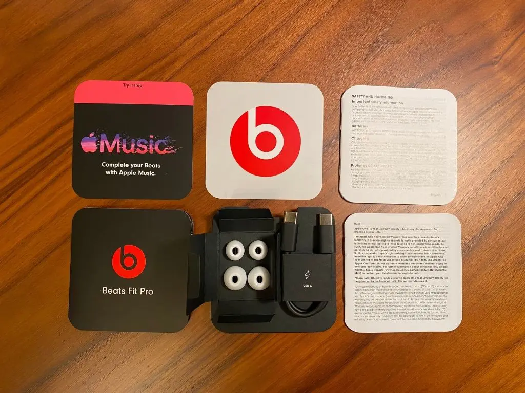 beats fit pro ブラック ほぼ使用無し イヤーピースおまけ