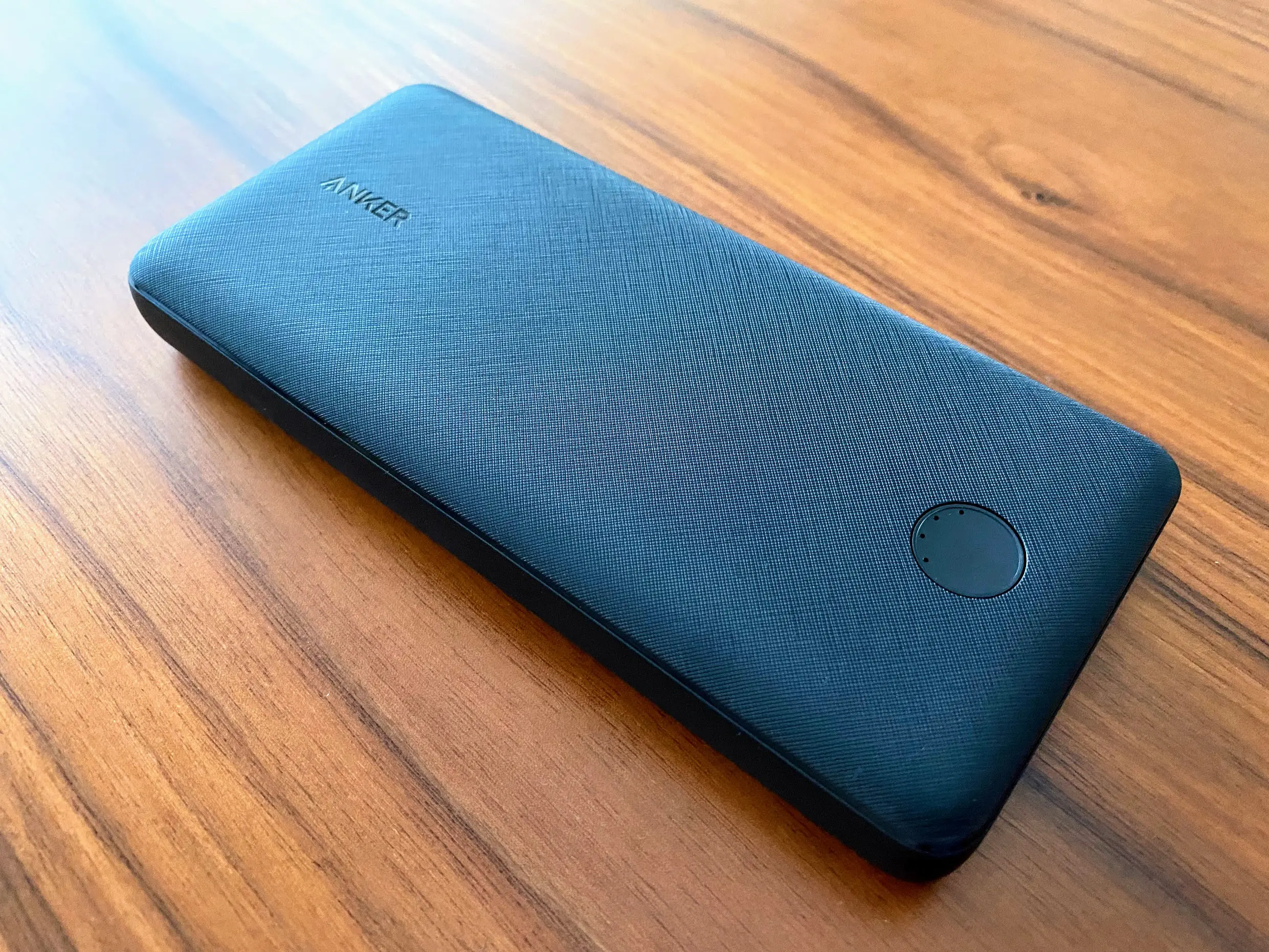 Anker-PowerCore-Essential-